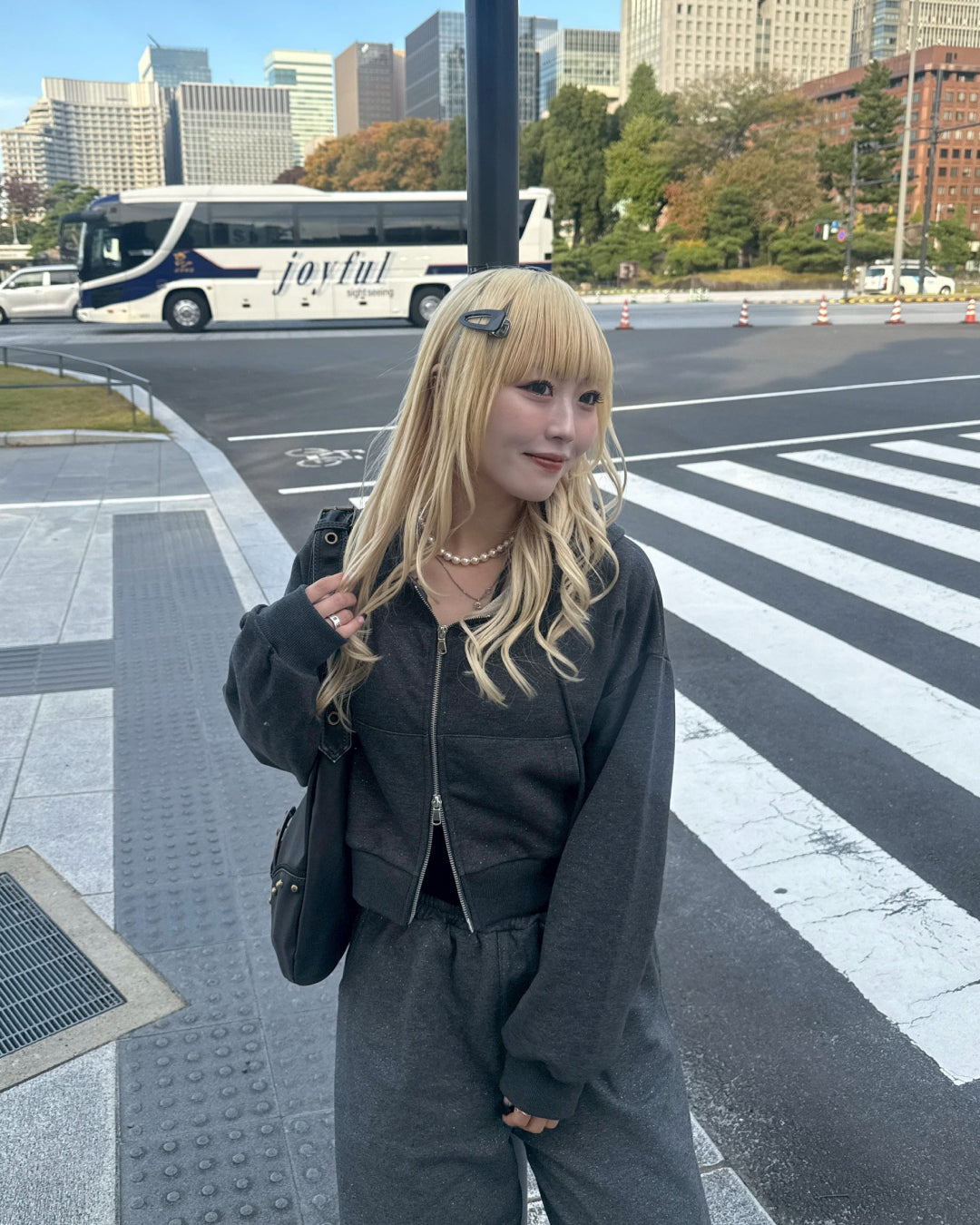 【11/25 19:00販売開始 オリジナル 即納】ラメストーンパーカー HZ6000