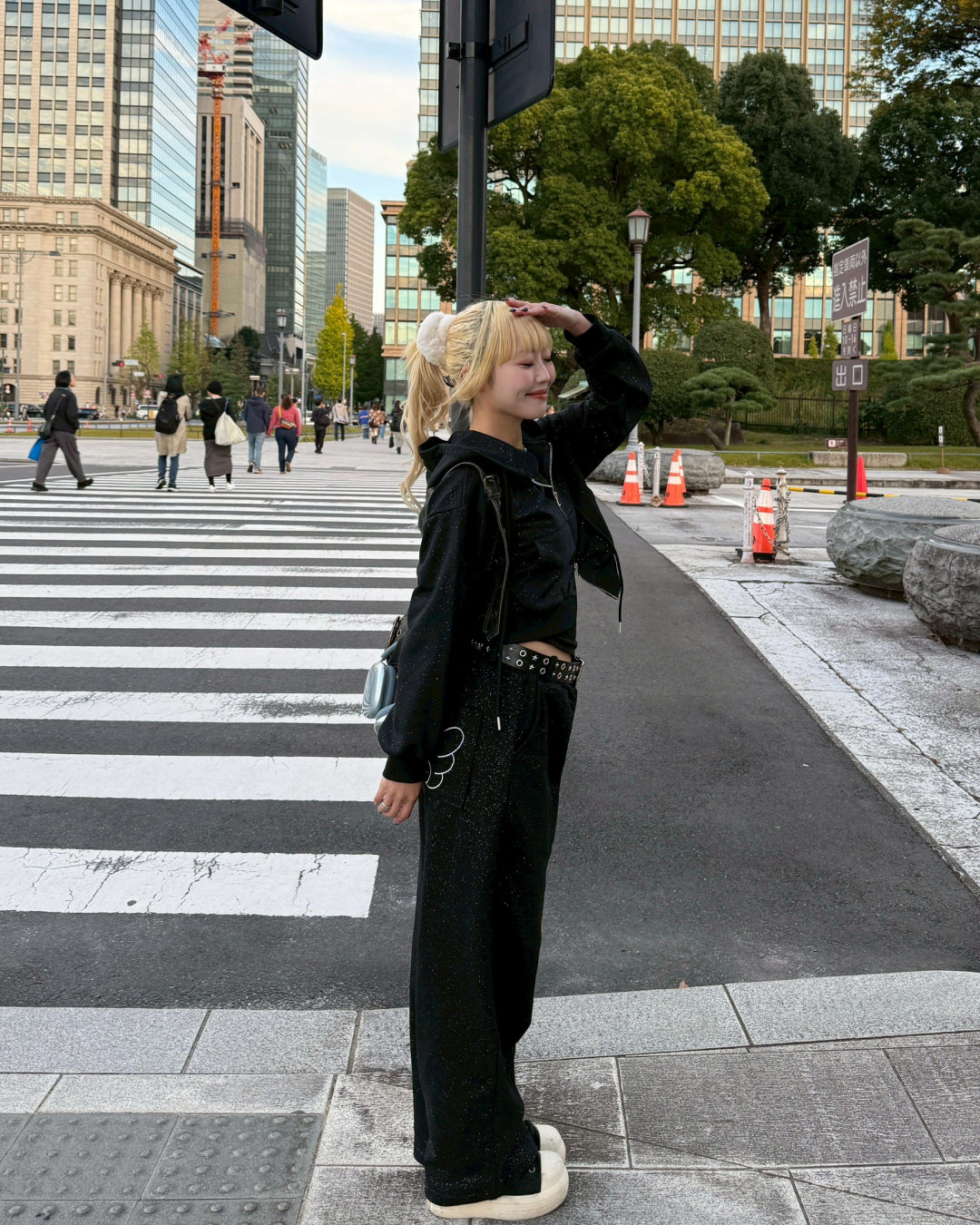 【11/25 19:00販売開始 オリジナル 即納】ラメストーンパーカー HZ6000