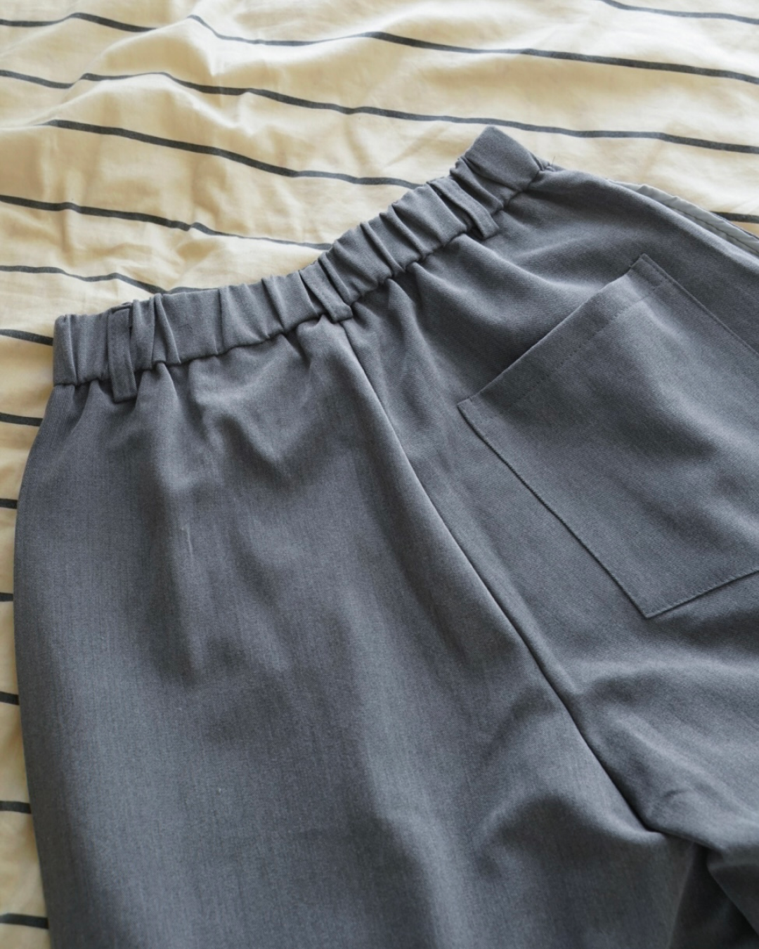 タックAラインハーフスラックス
ID0018