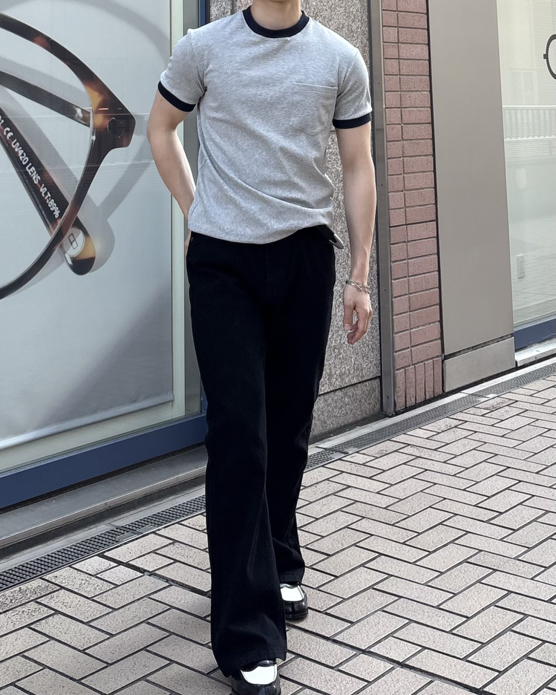 ストレートフレアブラックパンツ IK0038 – YOLO（ヨロ）｜ファッション通販