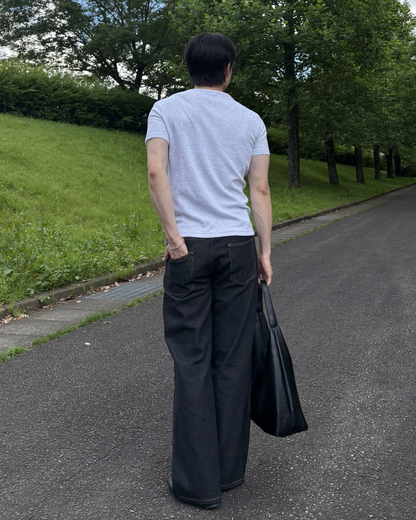 ステッチブラックストレートデニム IK0200