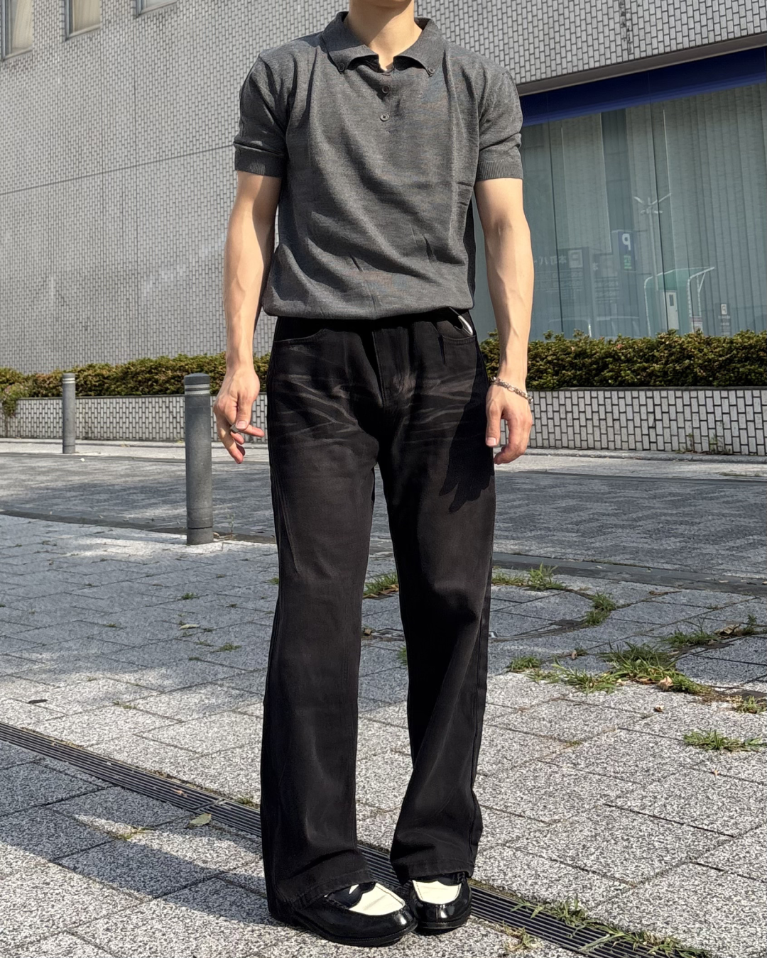 ブラックウォッシュストレートデニム IK0215