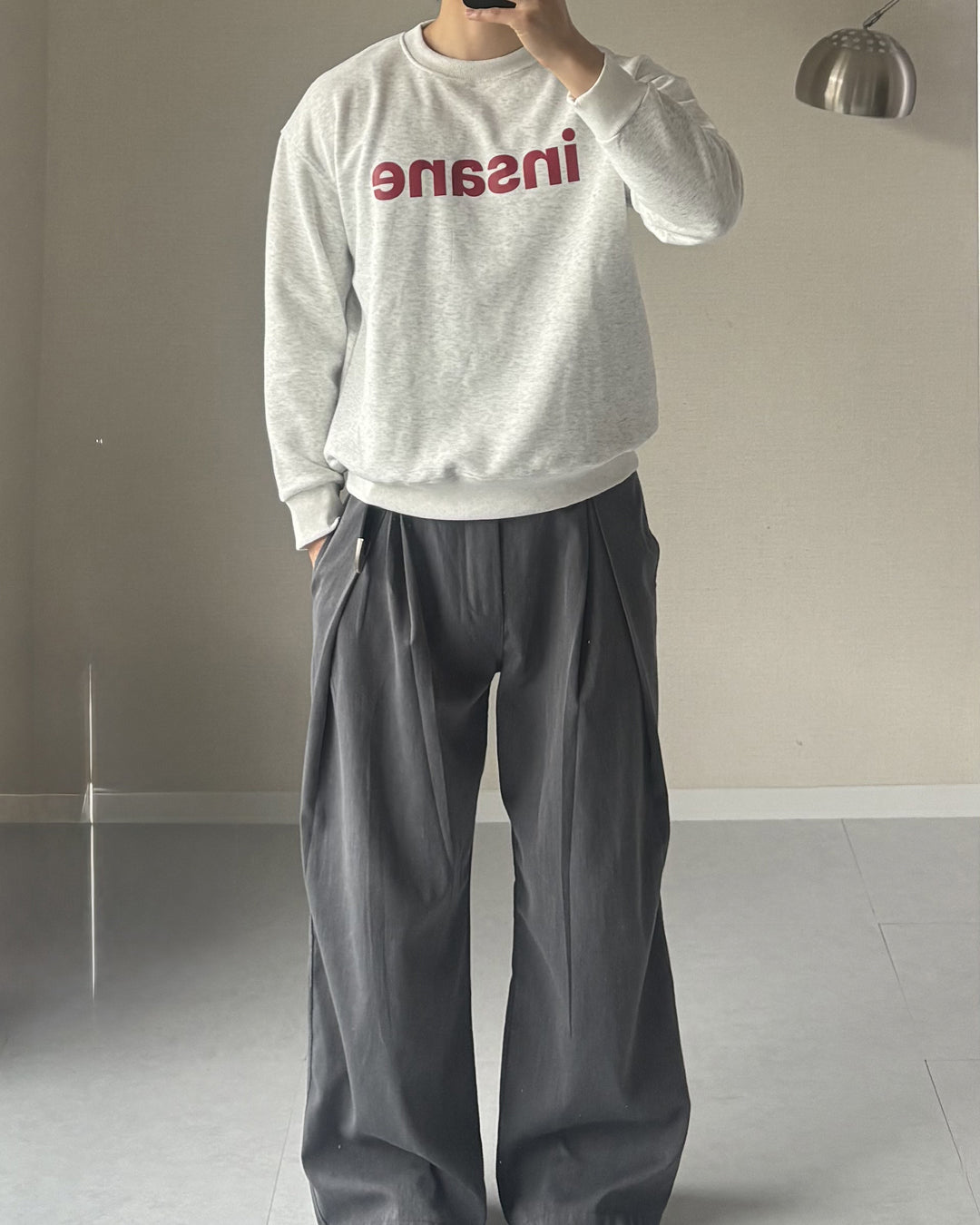 フロントグラフィッククルーネックスウェット IK0475
