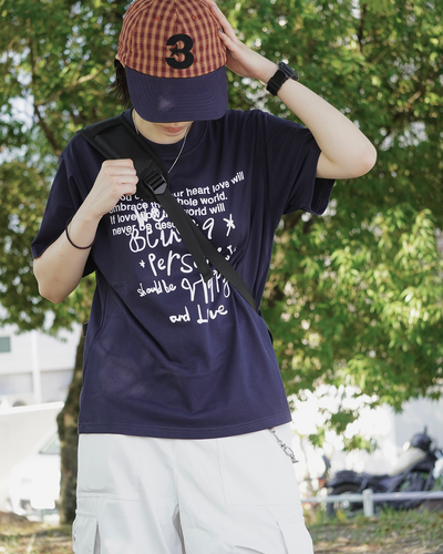 メッセージロゴグラフィック半袖Tシャツ IM0064