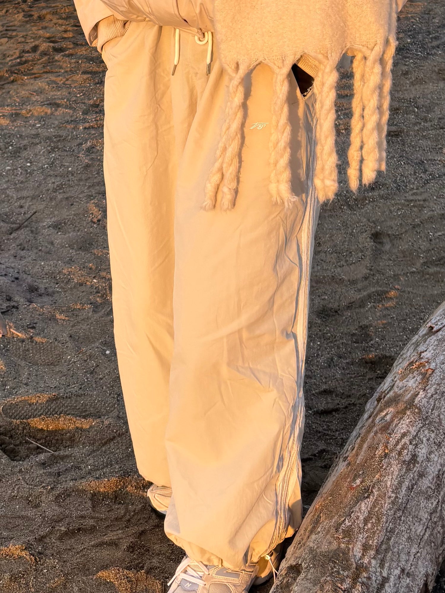 ストレートワイドレッグラインパンツ CM0107