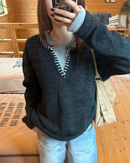 ハンドステッチデザインスキッパーネックニット IR0108
