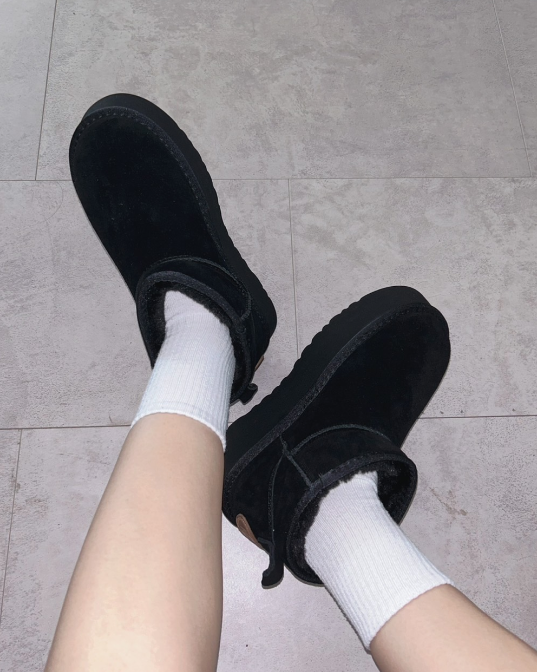 Black thick sole short mouton boots J0002