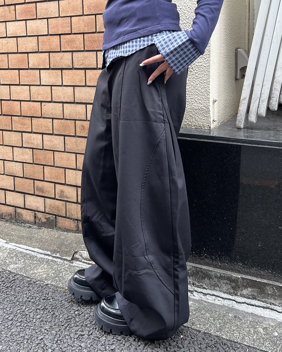 コンストラクトシルエットシザーパンツ JN0089