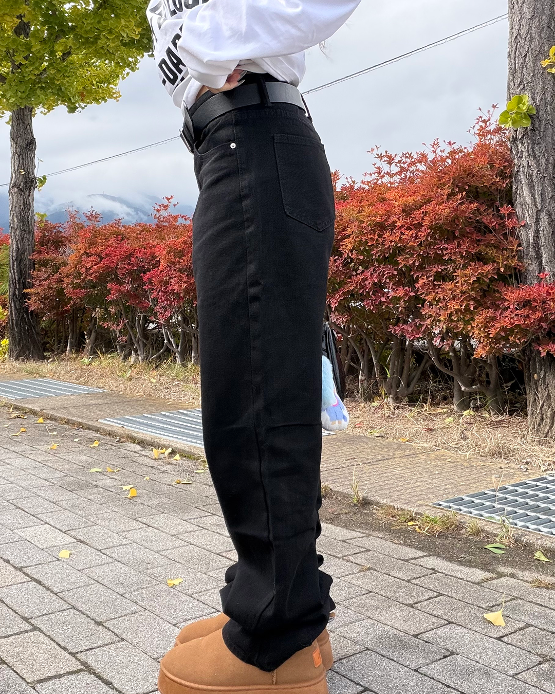 ブラックルーズデニム JU0084