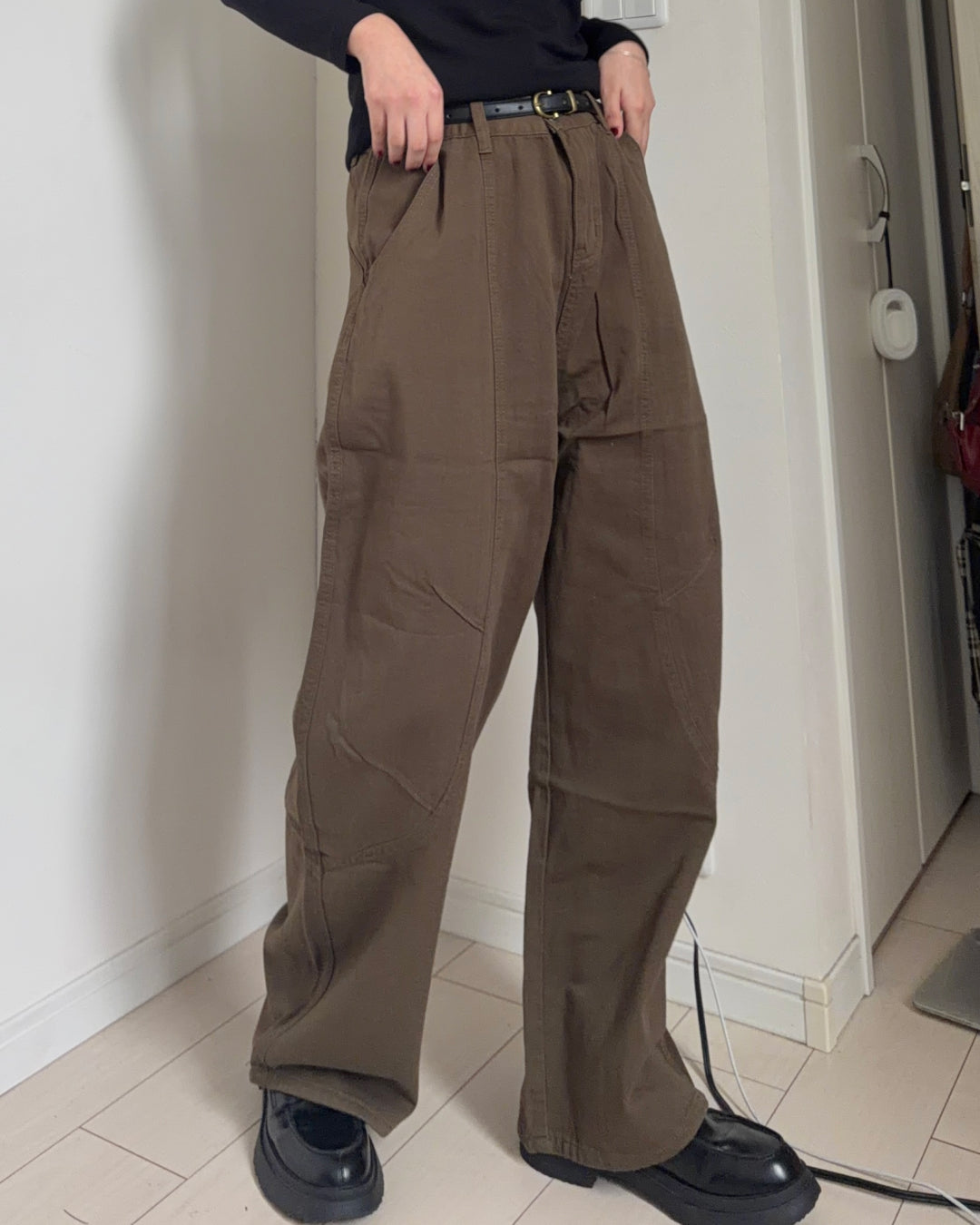 レトロワイドレッグカーキパンツ K3076 – YOLO（ヨロ）｜ファッション通販