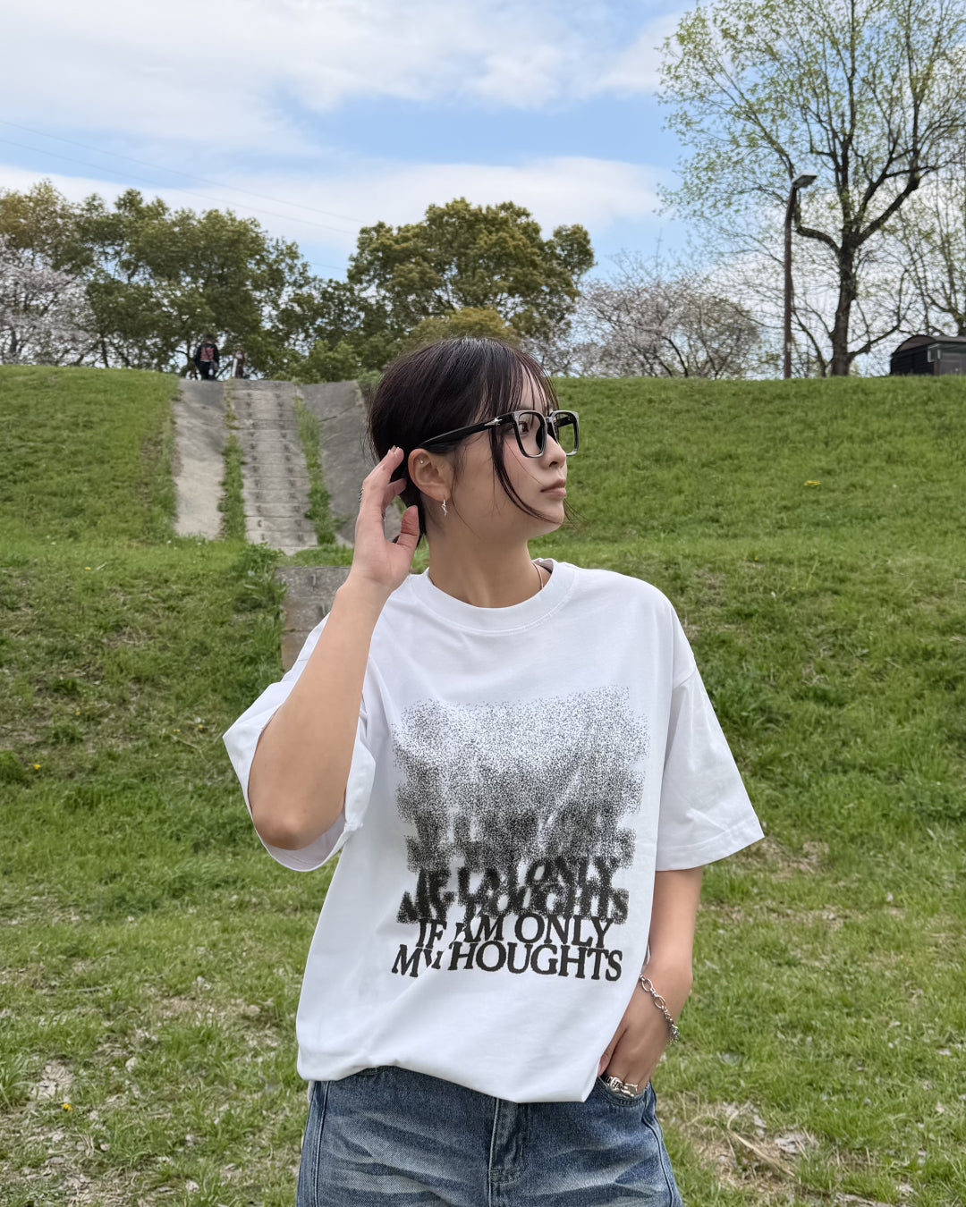 グラフィックプリントルーズTシャツ K3136