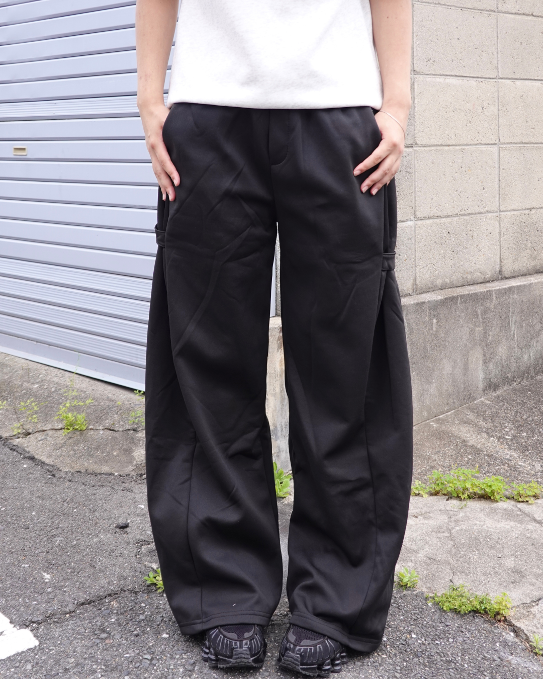 ボタンダウンプリーツスウェットパンツ K3156