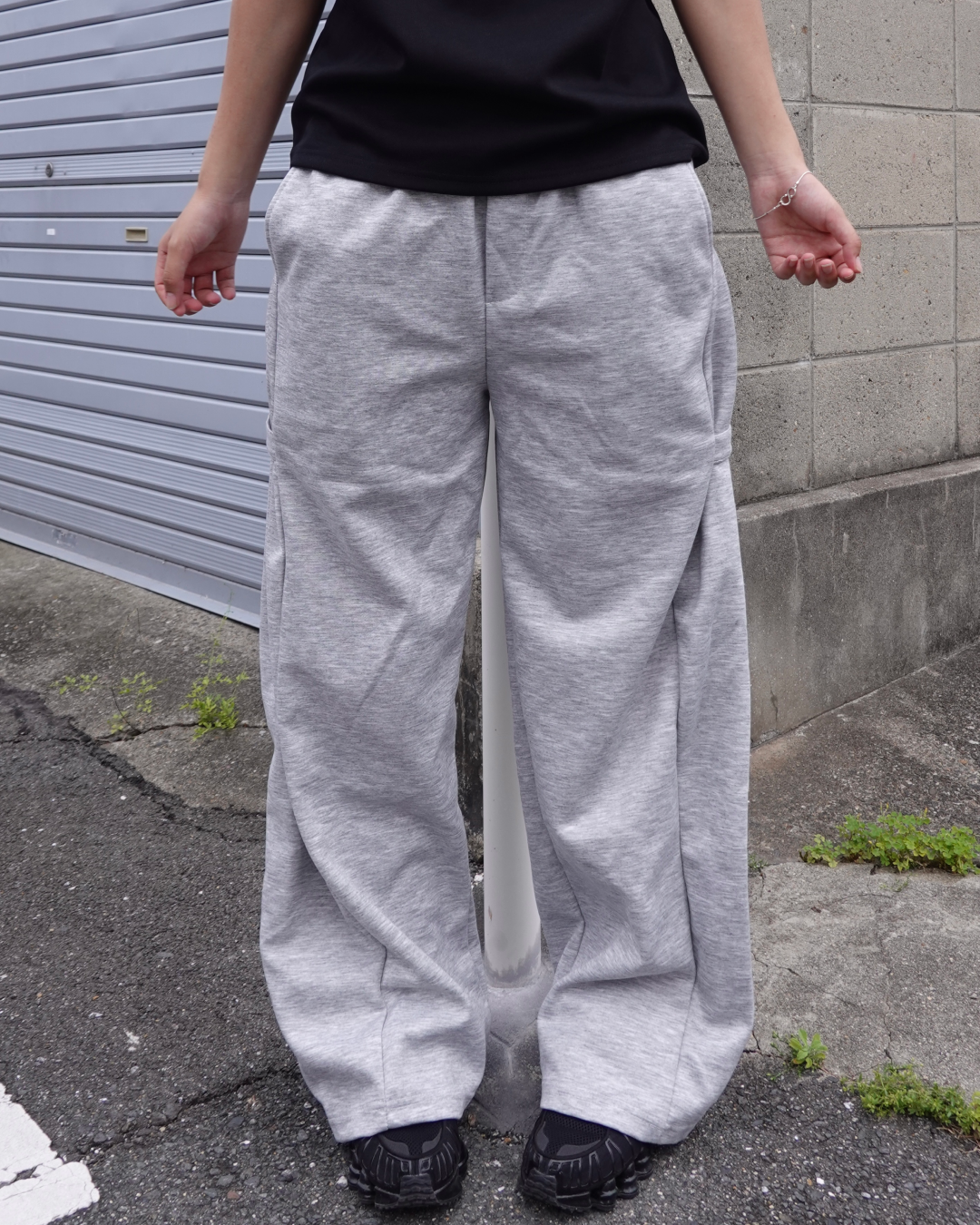 ボタンダウンプリーツスウェットパンツ K3156