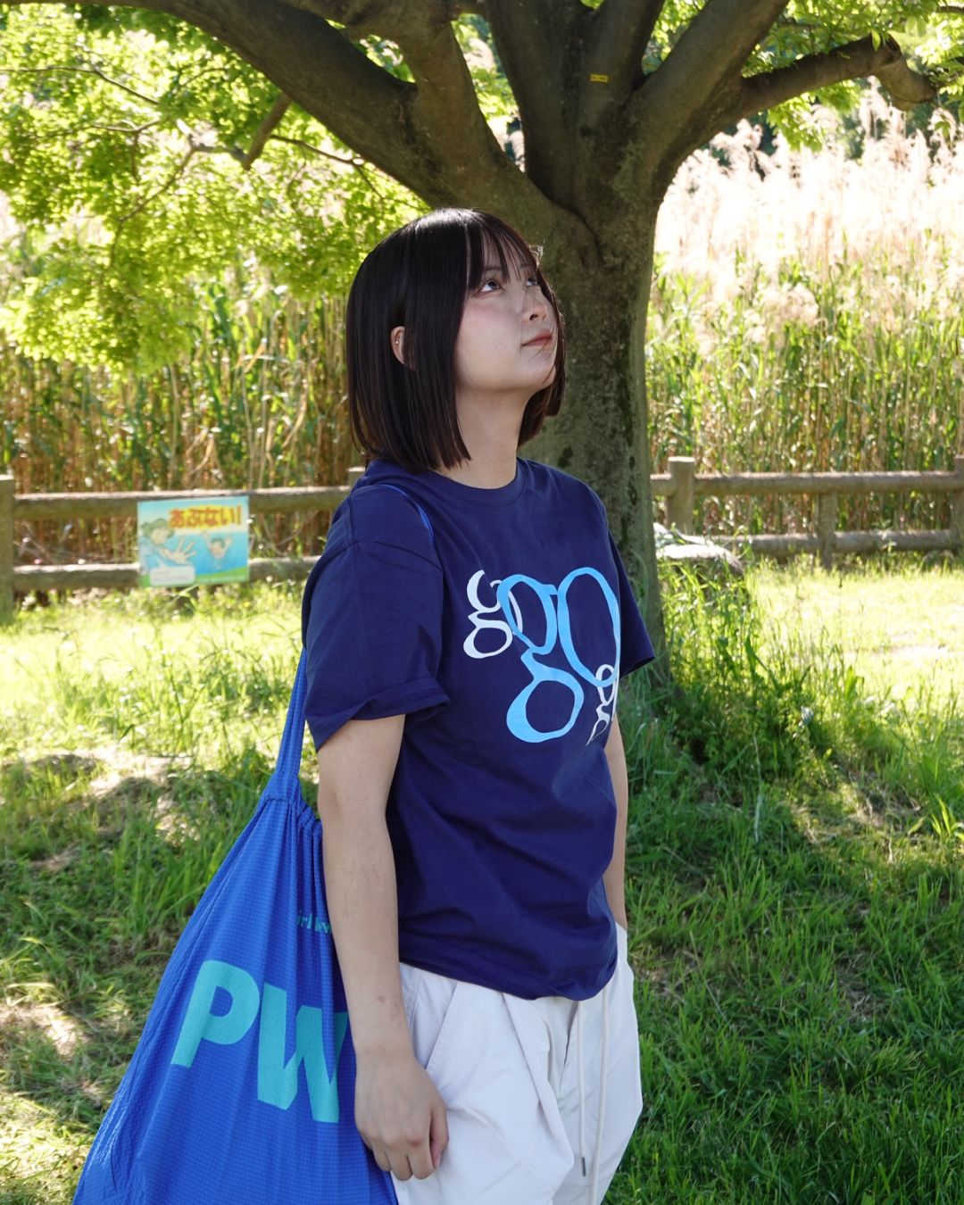 ビッグロゴネイビーTシャツ K3189 – YOLO（ヨロ）｜ファッション通販