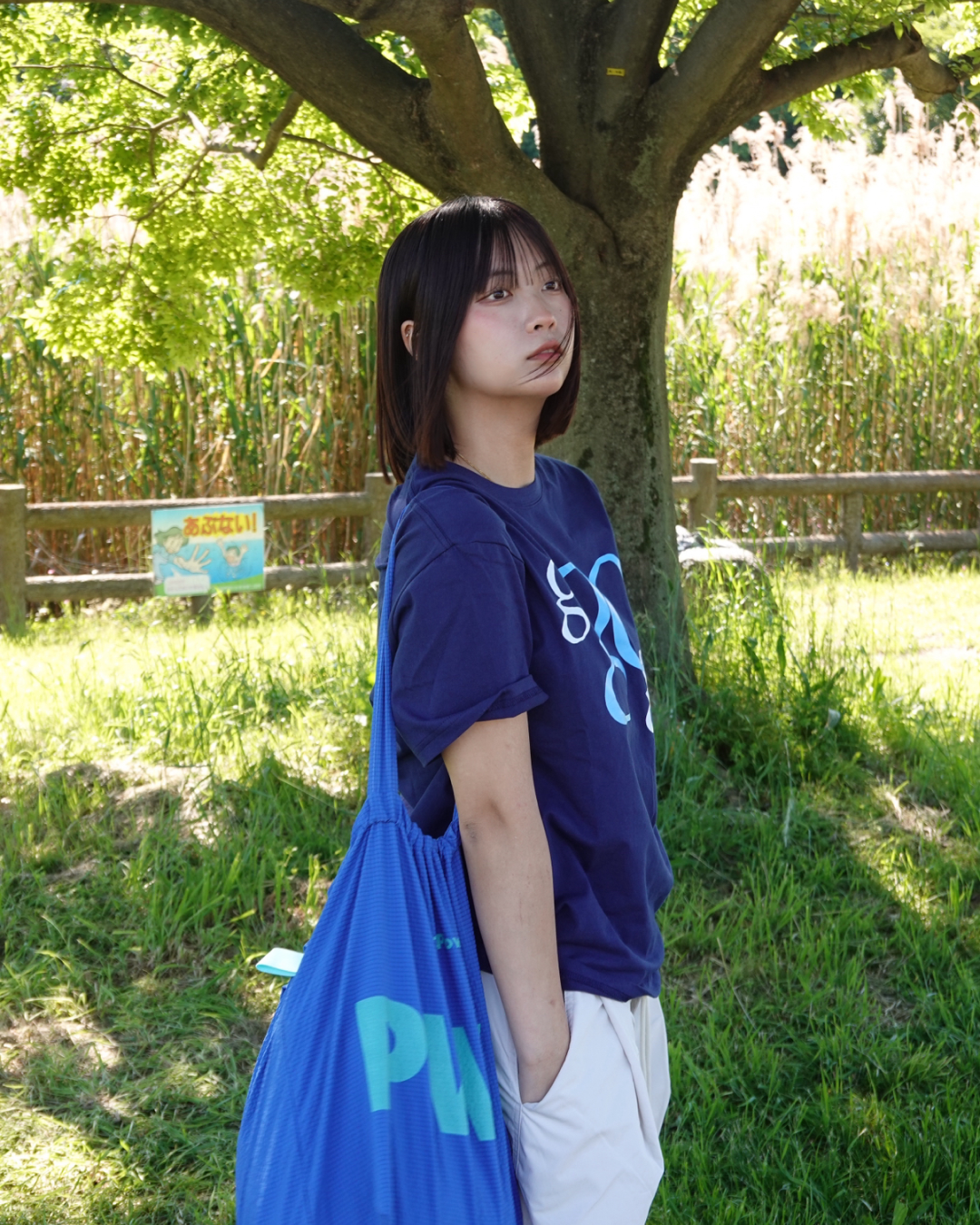 ビッグロゴネイビーTシャツ K3189