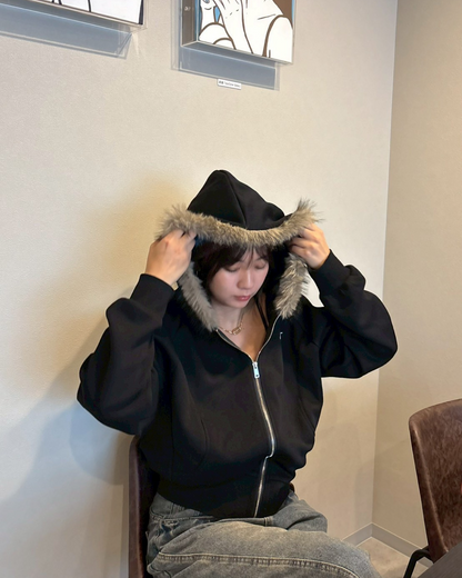 【即納】ファーフードロゴジップパーカー　K5012