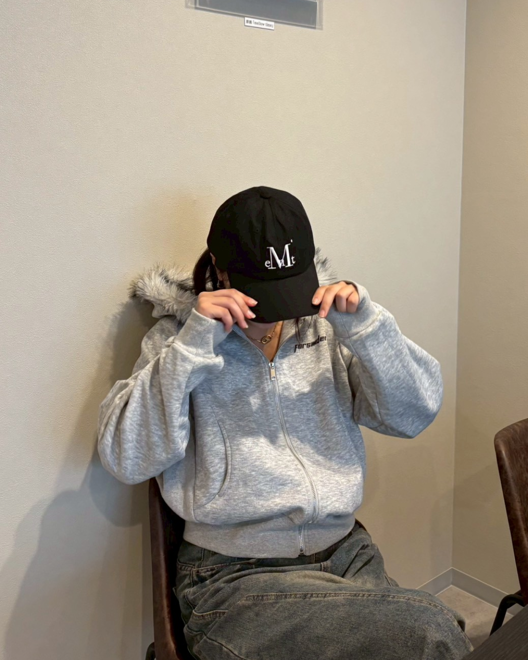 【即納】ファーフードロゴジップパーカー　K5012