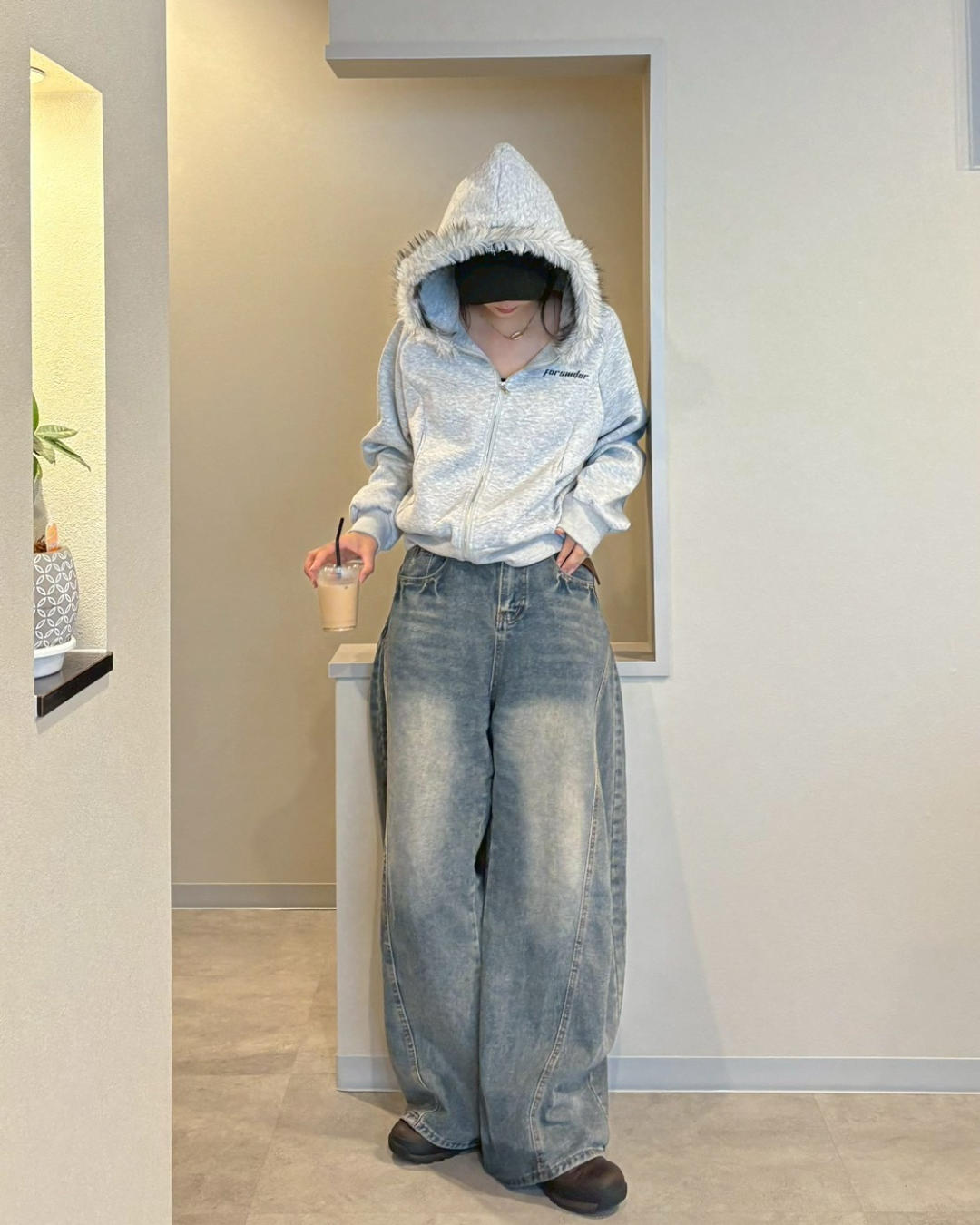 【即納】ファーフードロゴジップパーカー　K5012