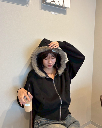 【即納】ファーフードロゴジップパーカー　K5012