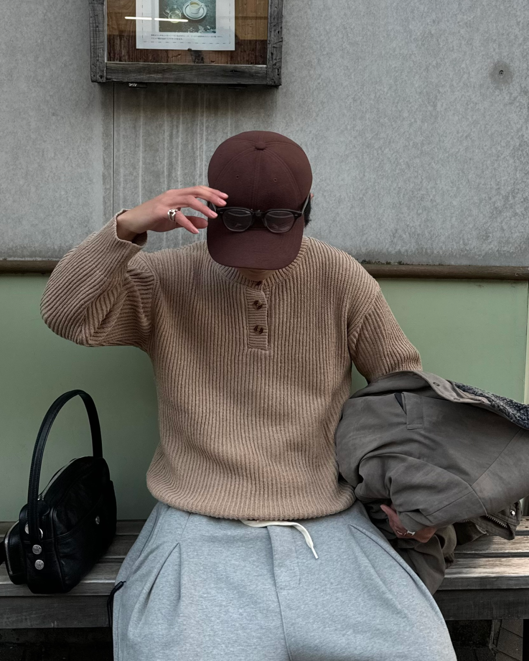 【一部即納】ラウンドネックボタンニット KA1240