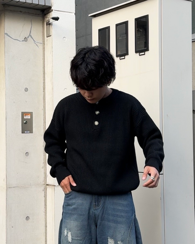 【即納】ラウンドネックボタンニット KA1240