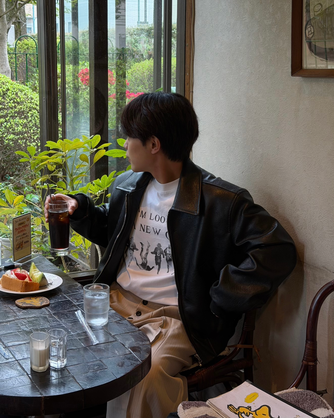 グラフィックプリントTシャツ KA7203