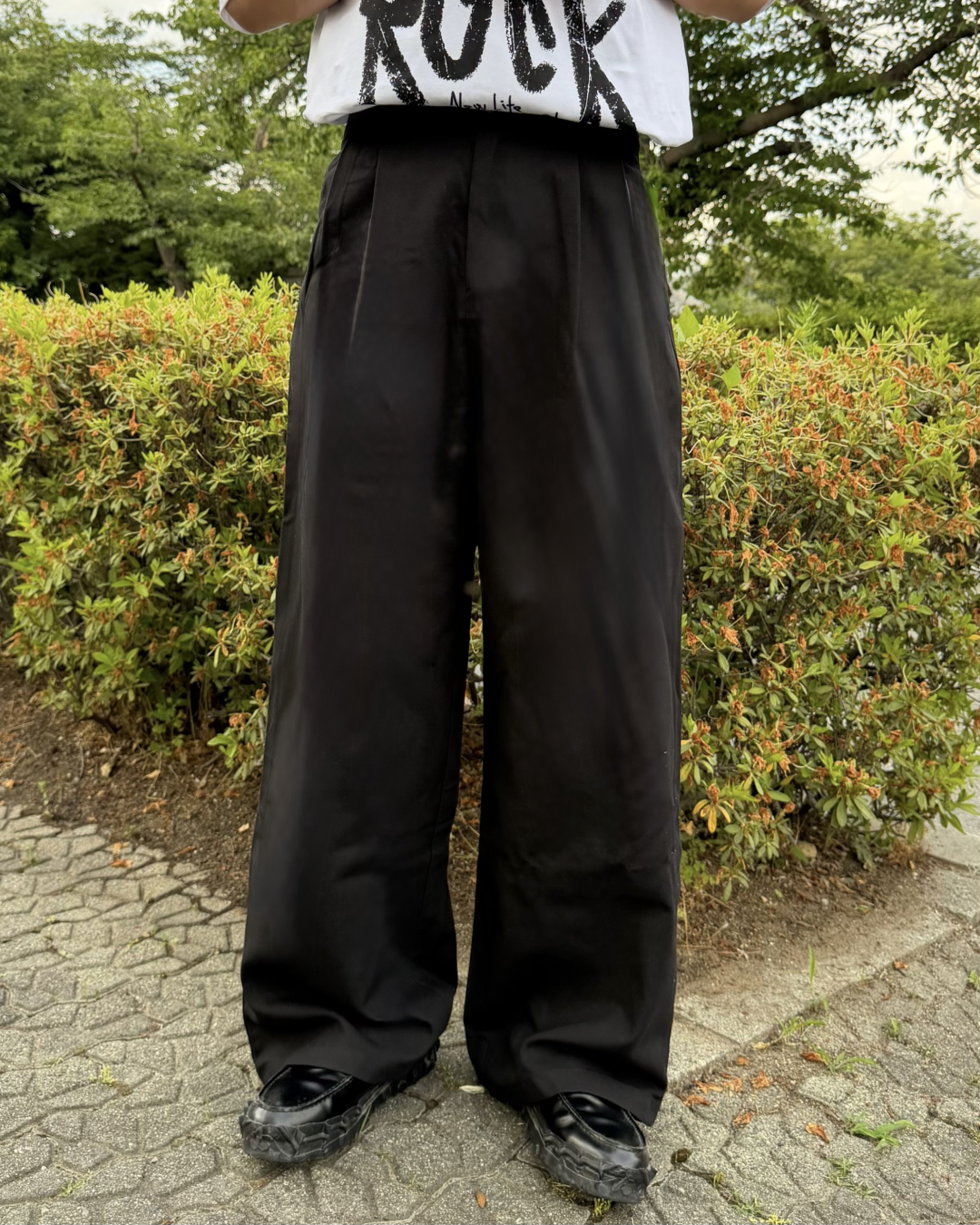 ツータックワイドレッグスラックス KA7330 – YOLO(ヨロ ツータックワイドレッグスラックス KA7330 – YOLO(ヨロ