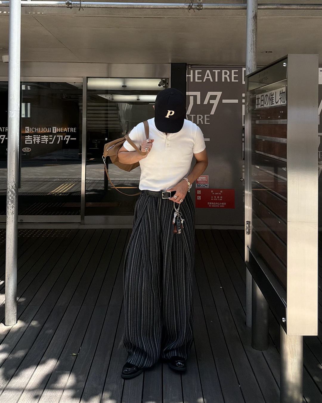 コンストラクトプリーツワイドレッグパンツ KA7399