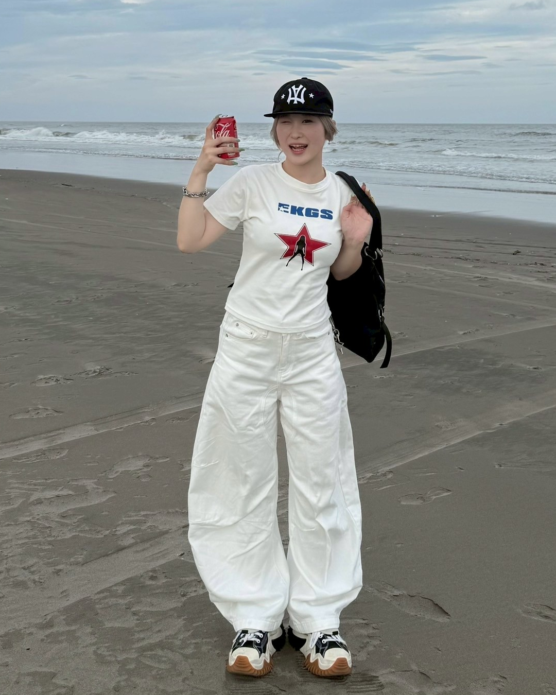 レッドスタープリントTシャツ KC0107 – YOLO(ヨロ レッドスタープリントTシャツ KC0107 – YOLO(ヨロ