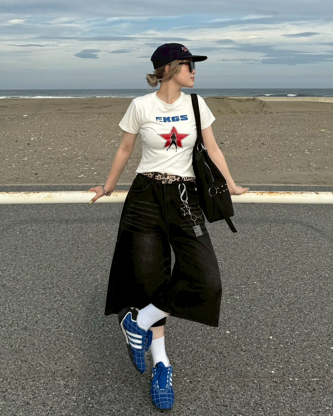 レッドスタープリントTシャツ KC0107 – YOLO(ヨロ レッドスタープリントTシャツ KC0107 – YOLO(ヨロ