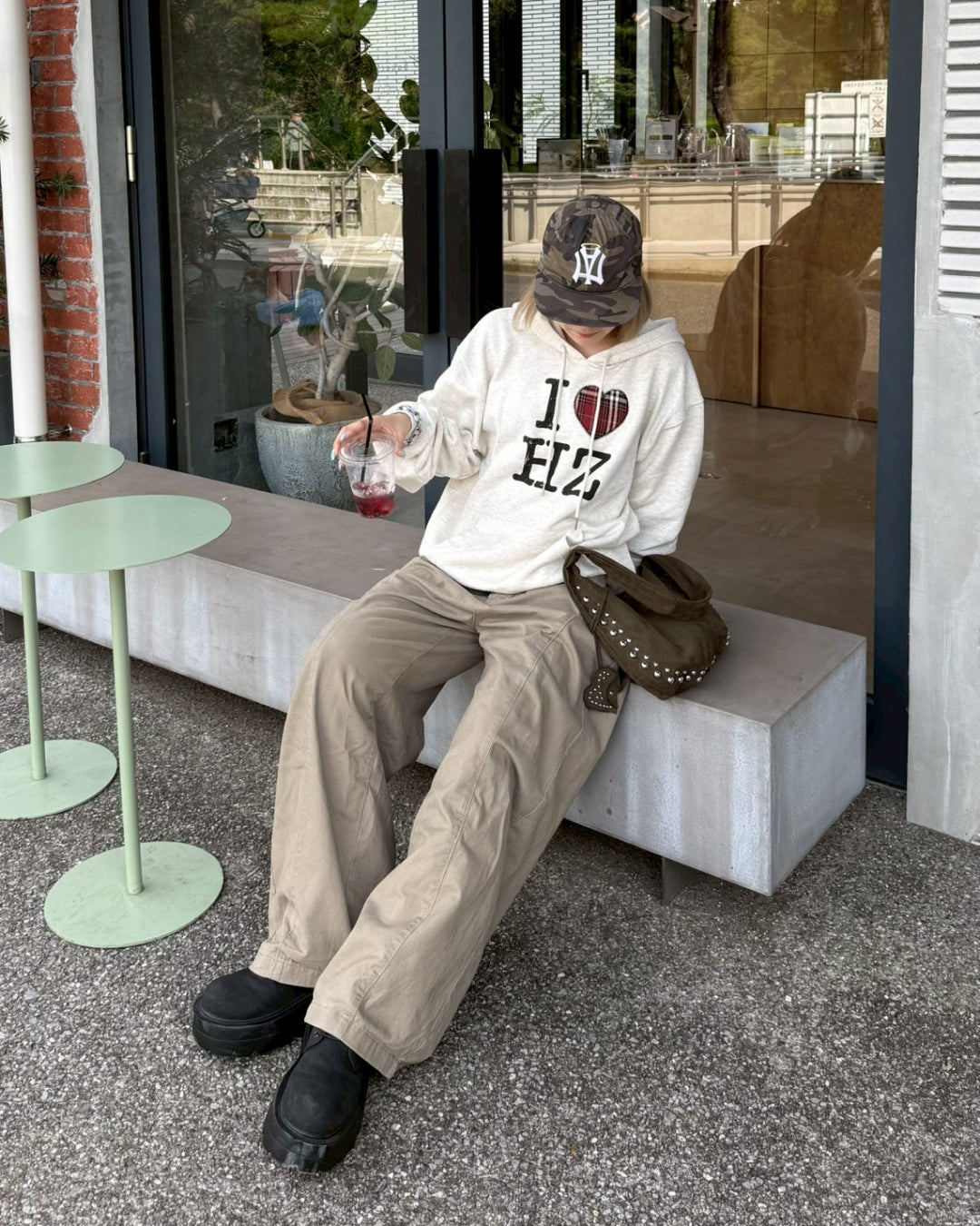 カーキカーブパンツ KC0153 – YOLO（ヨロ）｜ファッション通販