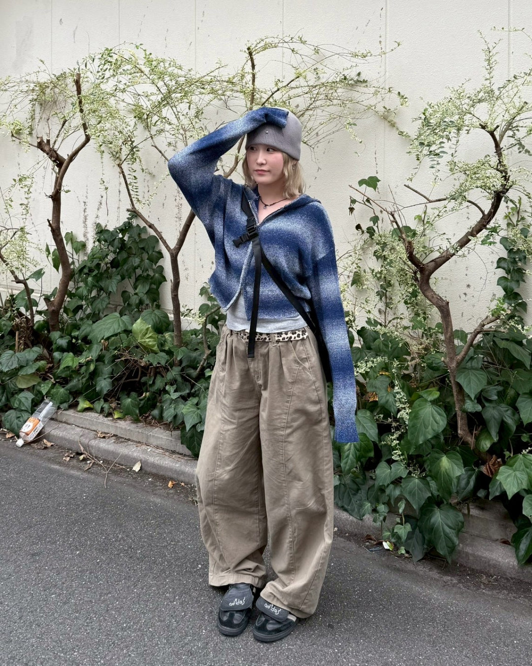 カーキカーブパンツ KC0153 – YOLO（ヨロ）｜ファッション通販