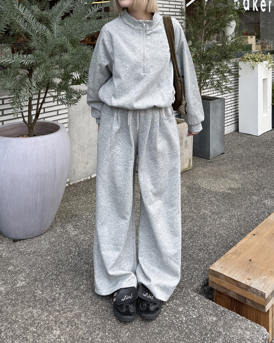 ハイネックカジュアルスウェットセットアップ KC0161 – YOLO（ヨロ