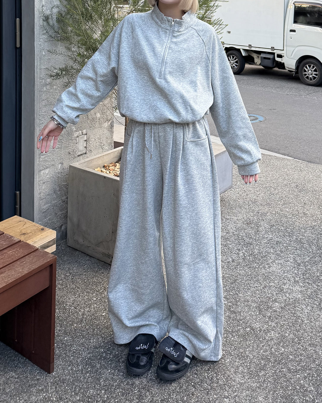 ハイネックカジュアルスウェットセットアップ KC0161 – YOLO（ヨロ