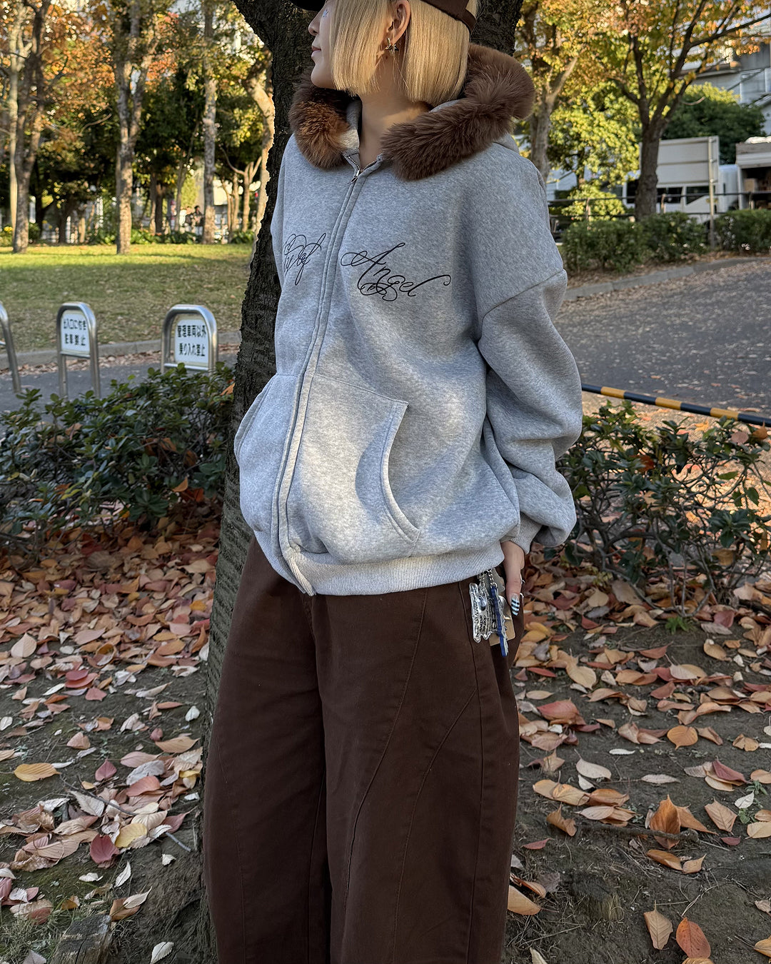 ルーズシルエットファージップアップフーディ
KC0180