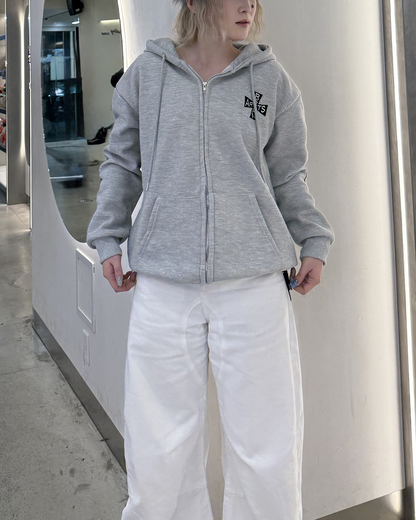 アーム刺繍スウェットフーディー
KC0208