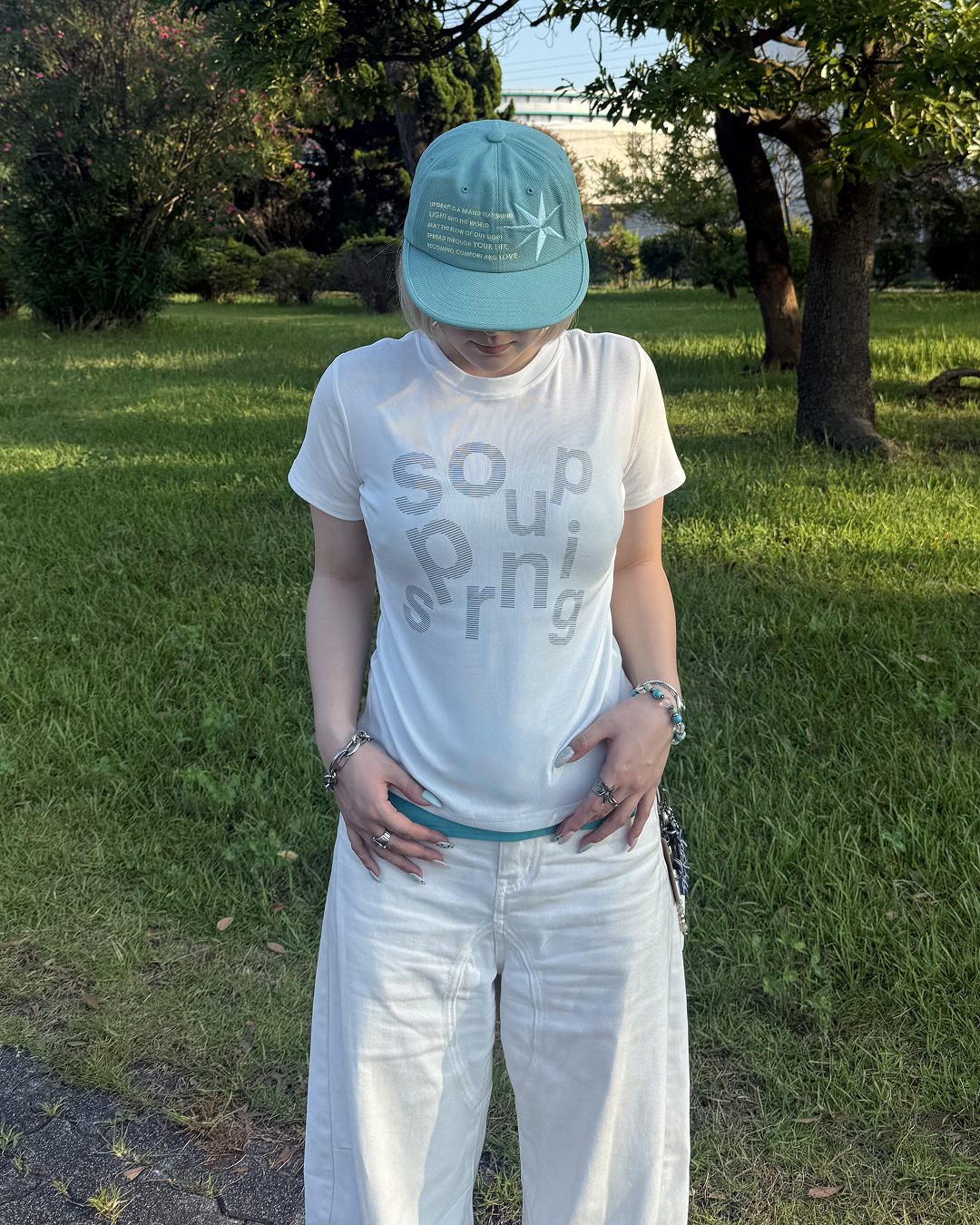ホワイトレタープリントラウンドネックTシャツ KC0343