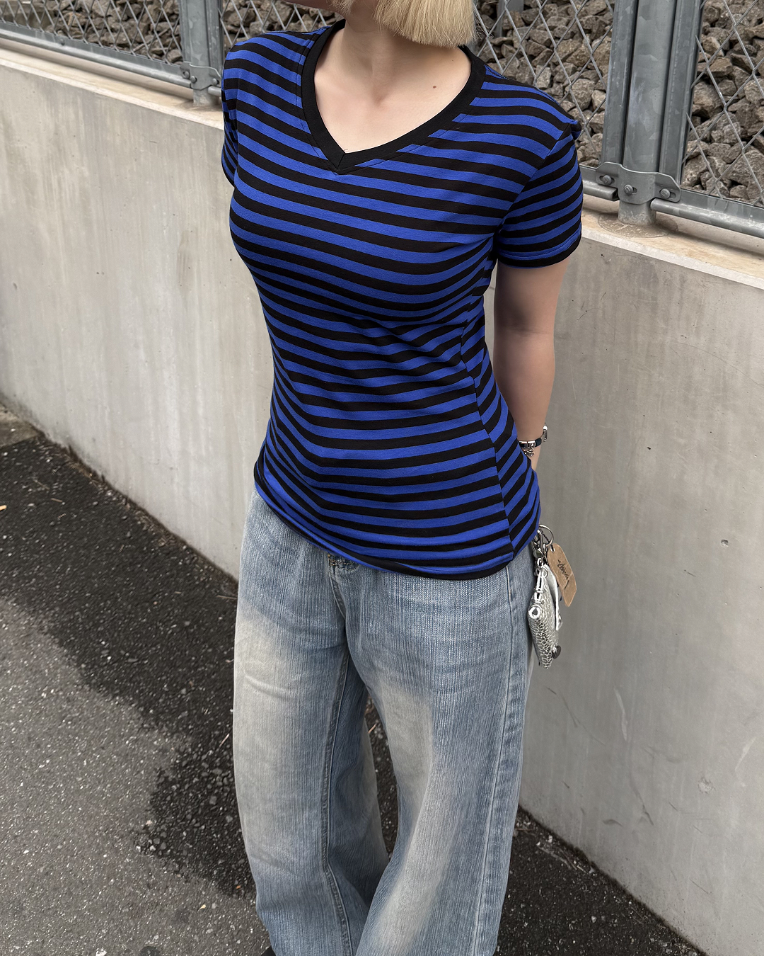 VネックストライプスリムウエストTシャツ KC0348