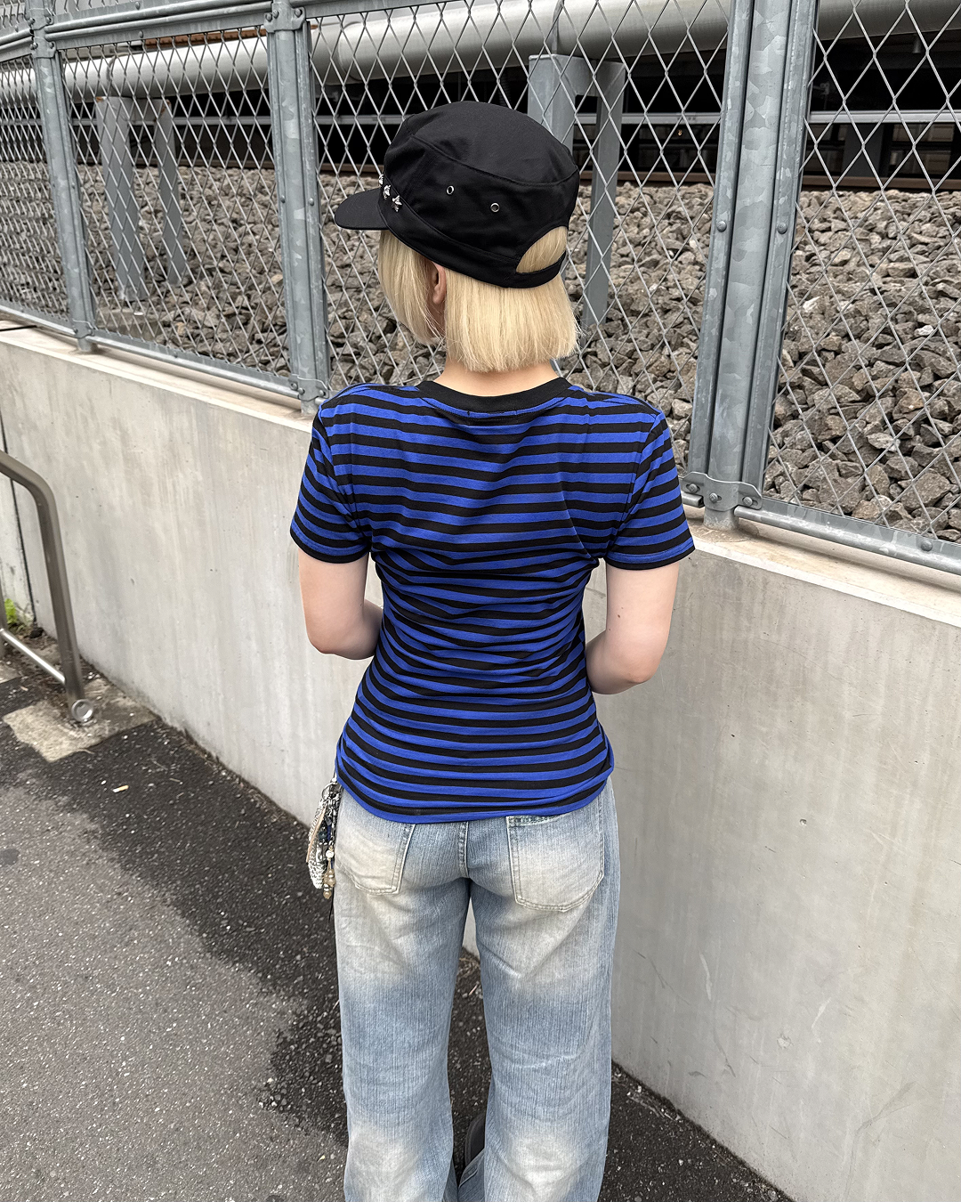 VネックストライプスリムウエストTシャツ KC0348