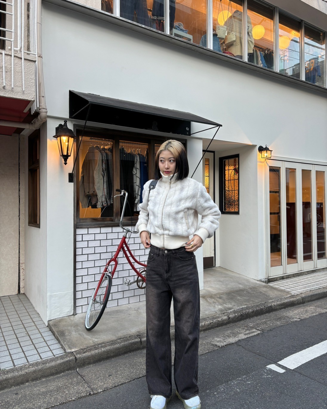 ホワイトハイネックファージャケット KK0022 – YOLO(ヨロ ホワイトハイネックファージャケット KK0022 – YOLO(ヨロ