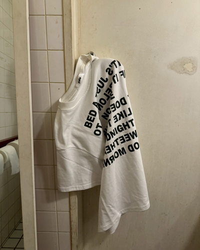 【即納】レタリングプリントTシャツ KM1011