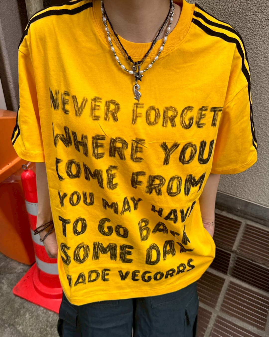 ペイントレタリングTシャツ KM1143