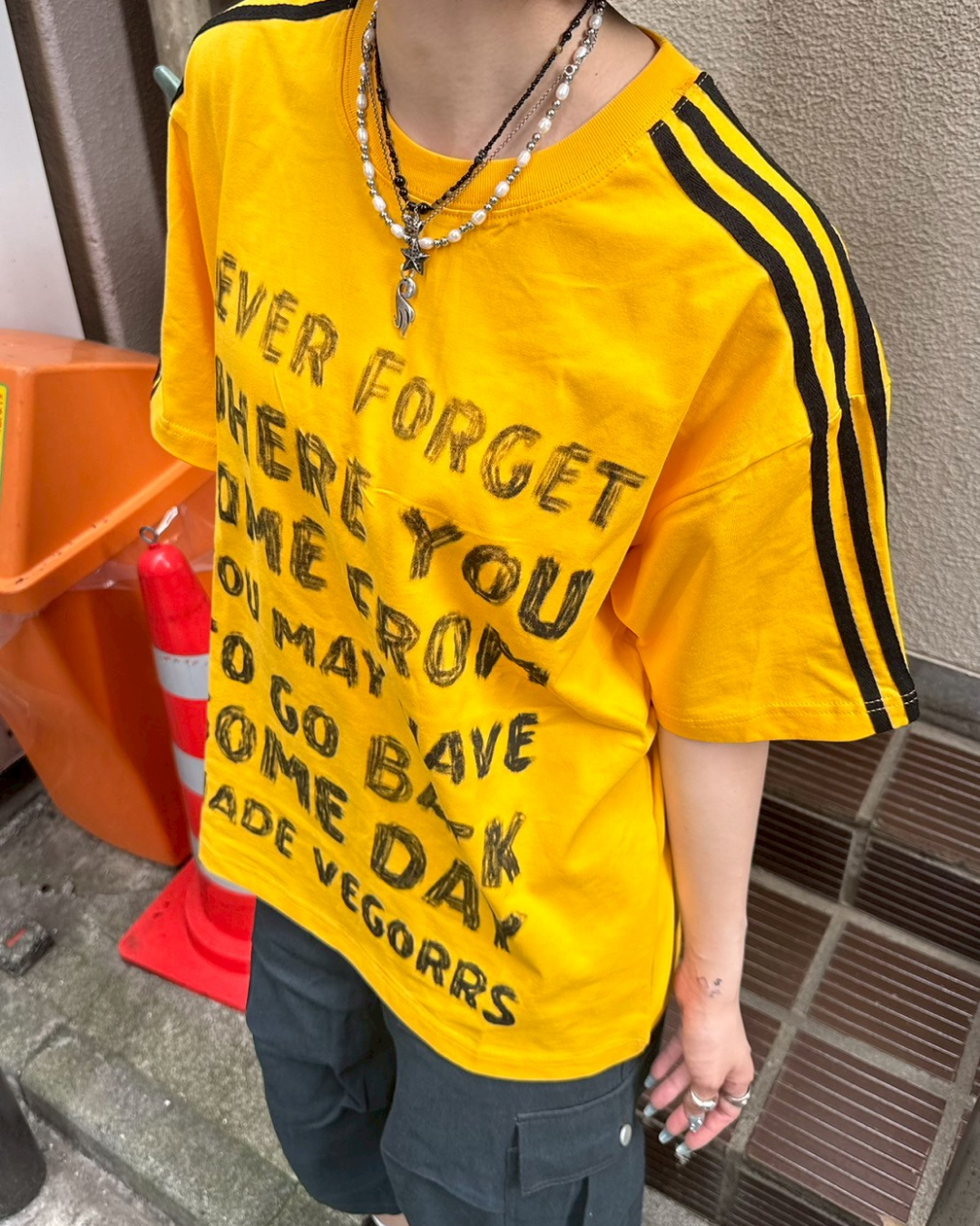 ペイントレタリングTシャツ KM1143