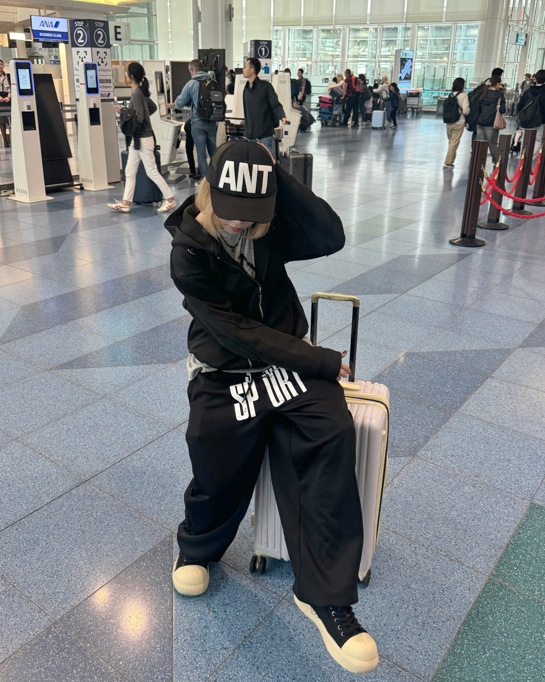 フロントロゴスウェットパンツ KM1211