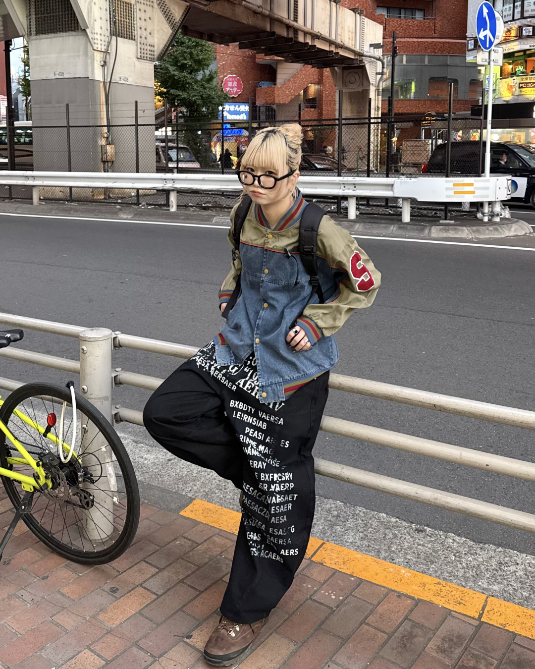 フロントデザインカーブパンツ  KM1269