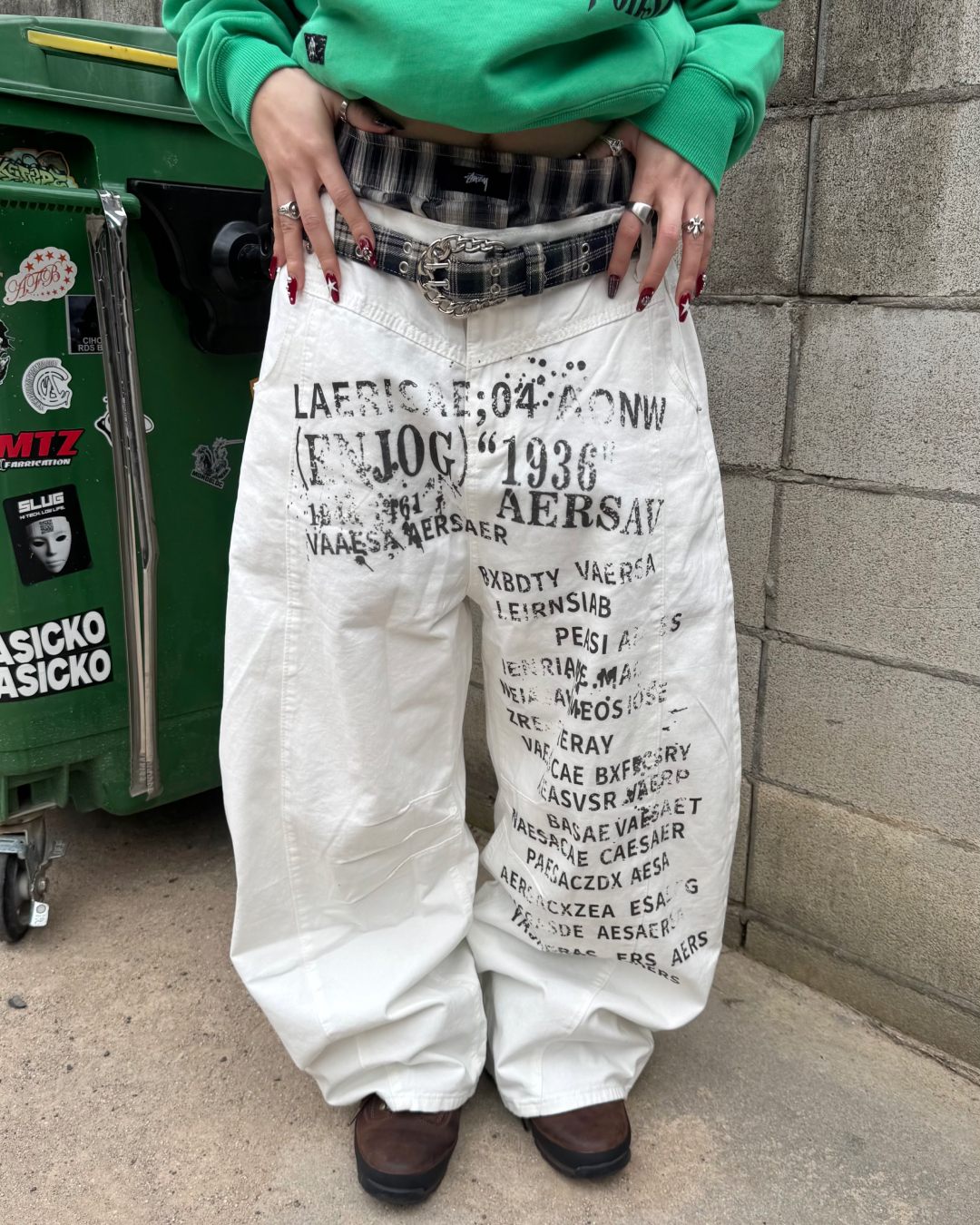 フロントデザインカーブパンツ KM1269