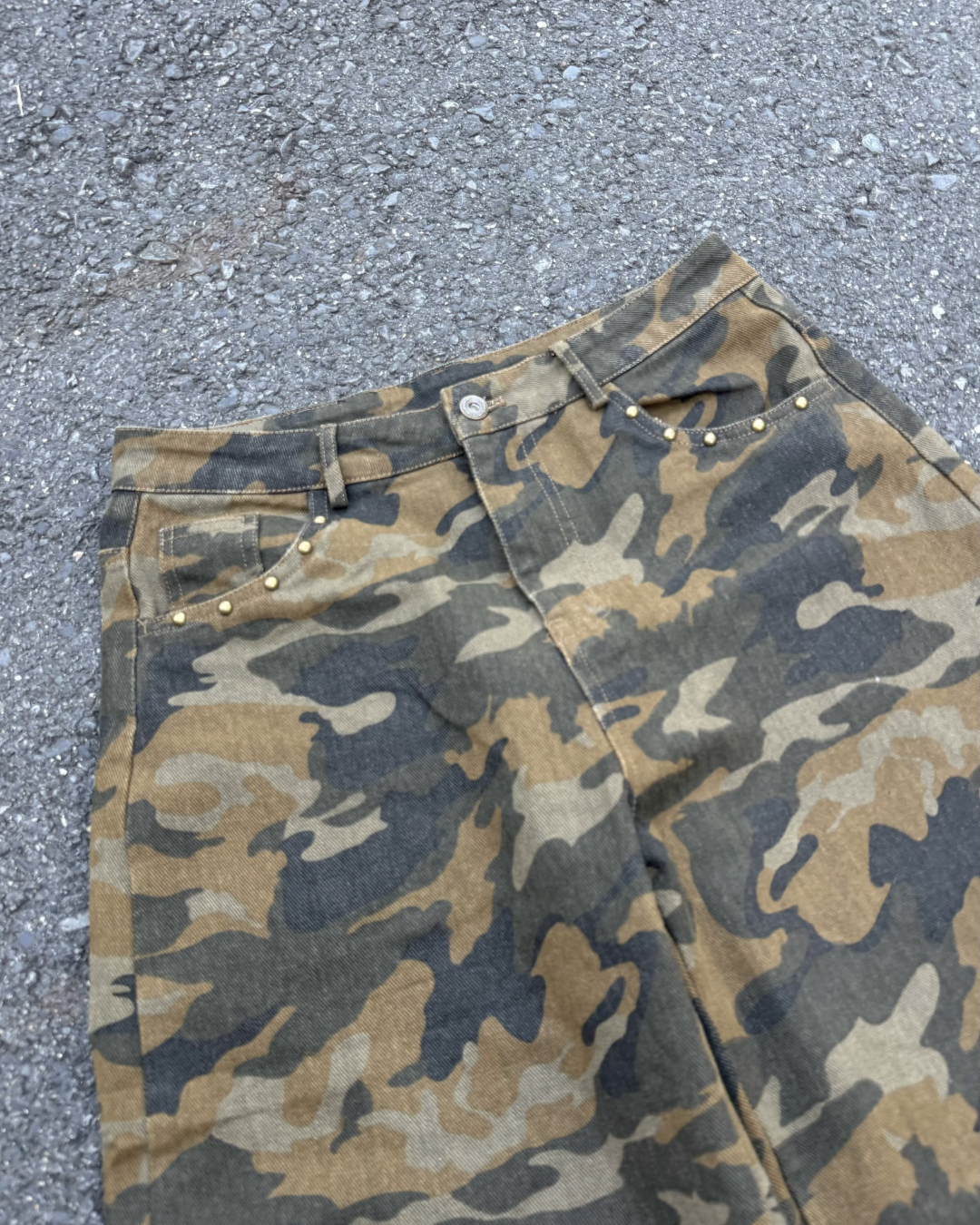 即納】スタッズカモフラージュパンツ KM5018 – YOLO（ヨロ
