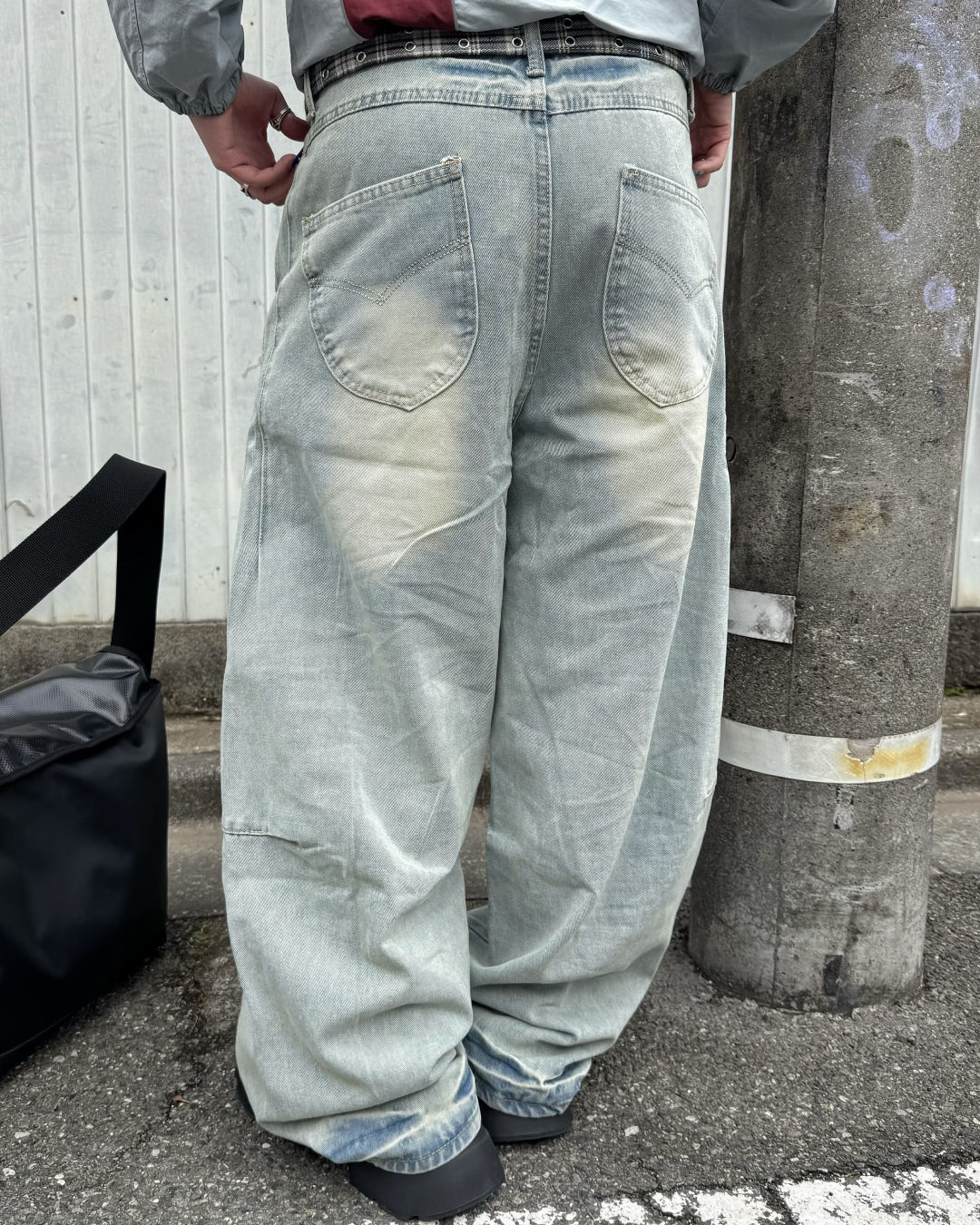 ライトブルーウォッシュデニムパンツ KM7027