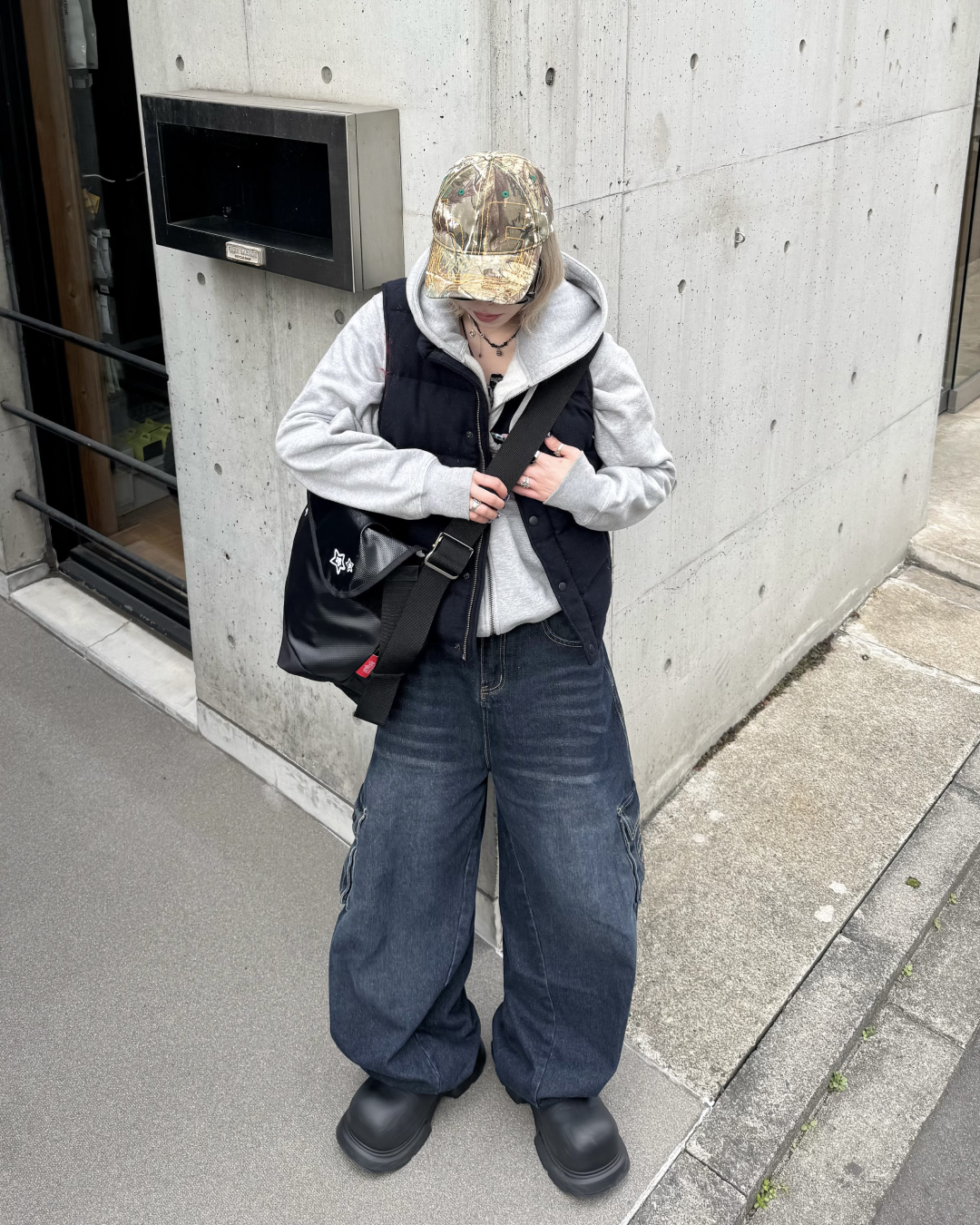 ワイドレッグカーゴパンツ KM7034 – YOLO（ヨロ）｜ファッション通販