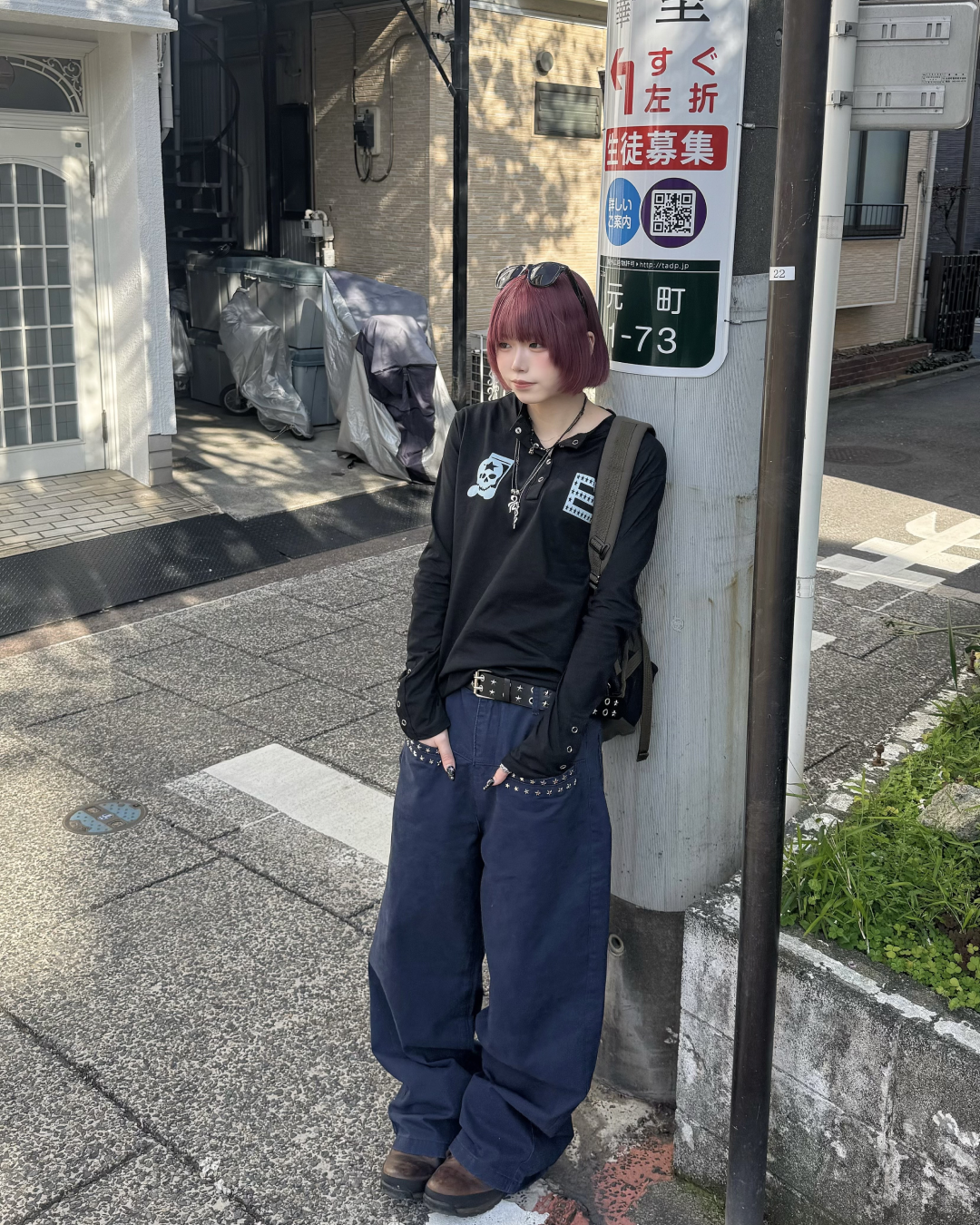 スタッズストレートパンツ KM7044